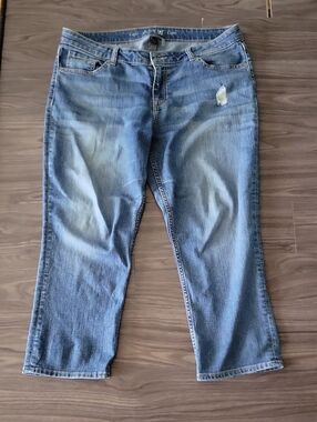 Apt 9 Capri Jeans